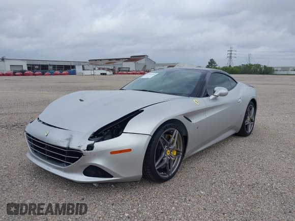 ✅ 2017 Ferrari California T • VIN: ZFF77XJA2H0226113 • Lot: 41445494. Listed on IAAI with 17,032 mi. Free auction sales archive from the USA and detailed vehicle history report at DreamBid. Image 2.