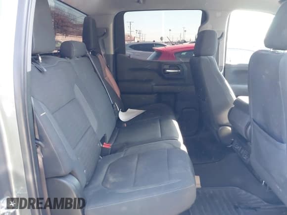 ✅ 2019 Chevrolet Silverado 1500 LT • VIN: 3GCPYDEK1KG242867 • Lot: 41342133. Wystawiony na IAAI z przebiegiem 119 442 mil. Bezpłatny archiwum sprzedaży aukcyjnych z USA i szczegółowy raport historii pojazdu na DreamBid. Zdjęcie 8.