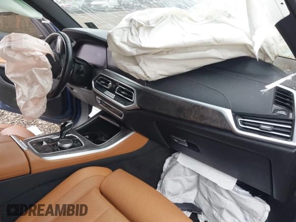 ✅ 2023 BMW X5 xDrive40i • VIN: 5UXCR6C08P9N95511 • Lot: 41901359. Listed on IAAI with 55,662 mi. Free auction sales archive from the USA and detailed vehicle history report at DreamBid. Image 5.