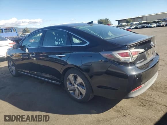 ✅ 2016 Hyundai Sonata Limited • VIN: KMHE34L18GA030534 • Lot: 90755605. Listed on Copart with 50,515 mi. Free auction sales archive from the USA and detailed vehicle history report at DreamBid. Image 2.