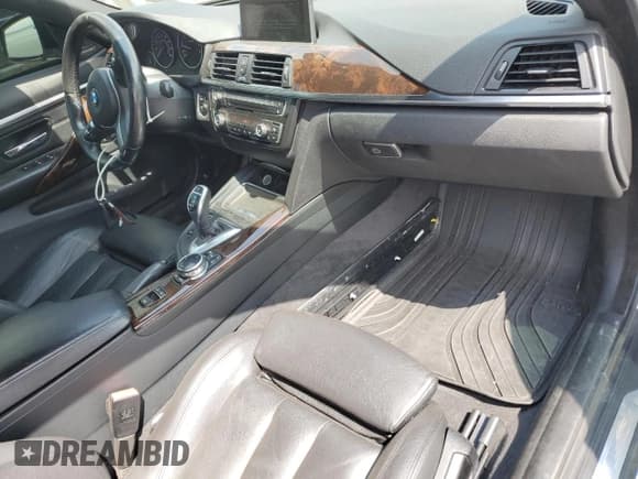 ✅ 2014 BMW 4 Series 428i xDrive • VIN: WBA3T1C56EPS98910 • Lot: 65903985. Wystawiony na Copart z przebiegiem 95 328 mil. Bezpłatny archiwum sprzedaży aukcyjnych z USA i szczegółowy raport historii pojazdu na DreamBid. Zdjęcie 8.