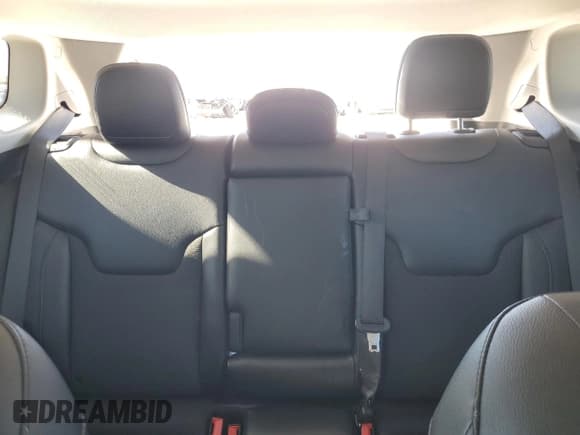 ✅ 2022 Jeep Compass Latitude • VIN: 3C4NJCBBXNT225233 • Lot: 82717375. Listed on Copart with 28,949 mi. Free auction sales archive from the USA and detailed vehicle history report at DreamBid. Image 10.