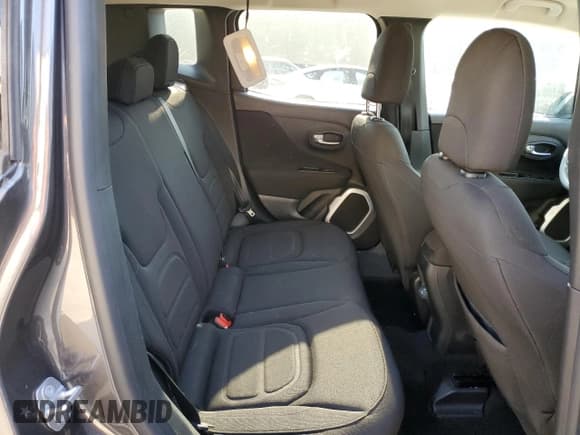 ✅ 2019 Jeep Renegade Latitude • VIN: ZACNJABB6KPK07851 • Lot: 61925545. Wystawiony na Copart z przebiegiem 113 857 mil. Bezpłatny archiwum sprzedaży aukcyjnych z USA i szczegółowy raport historii pojazdu na DreamBid. Zdjęcie 11.