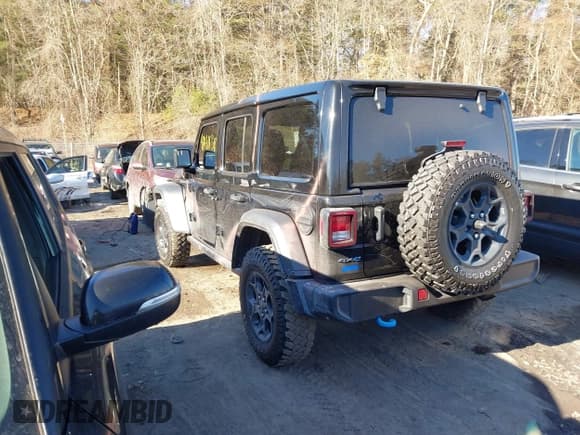 ✅ 2023 Jeep Wrangler • VIN: 1C4JJXN67PW621024 • Lot: 41411389. Wystawiony na IAAI z przebiegiem 21 306 mil. Bezpłatny archiwum sprzedaży aukcyjnych z USA i szczegółowy raport historii pojazdu na DreamBid. Zdjęcie 3.