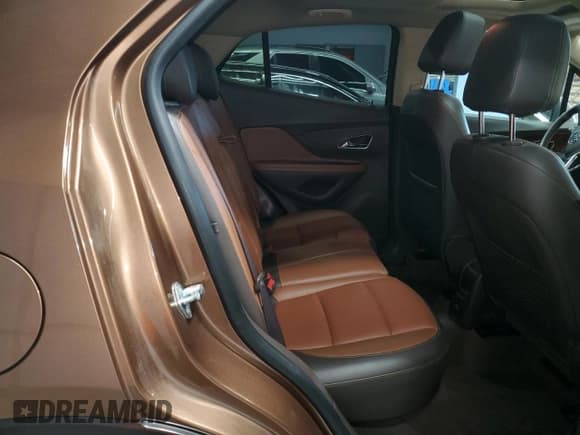 ✅ 2016 Buick Encore Premium • VIN: KL4CJHSB3GB576746 • Lot: 86477635. Wystawiony na Copart z przebiegiem 104 097 mil. Bezpłatny archiwum sprzedaży aukcyjnych z USA i szczegółowy raport historii pojazdu na DreamBid. Zdjęcie 11.