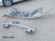 ✅ 2014 Lincoln MKZ Hybrid • VIN: 3LN6L2LU6ER813731 • Lot: 43360579. Wystawiony na IAAI z przebiegiem 247 921 mil. Bezpłatny archiwum sprzedaży aukcyjnych z USA i szczegółowy raport historii pojazdu na DreamBid. Zdjęcie 12.