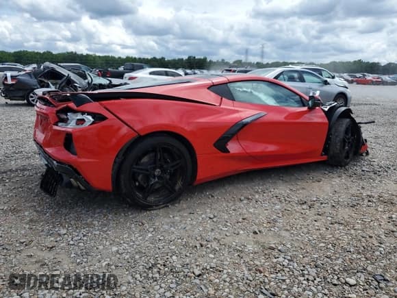 ✅ 2022 Chevrolet Corvette 1LT • VIN: 1G1YA2D43N5111511 • Lot: 57722565. Wystawiony na Copart z przebiegiem Nie podano. Bezpłatny archiwum sprzedaży aukcyjnych z USA i szczegółowy raport historii pojazdu na DreamBid. Zdjęcie 3.