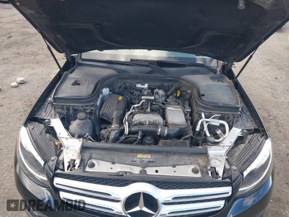 ✅ 2019 Mercedes-Benz GLC 300 • VIN: WDC0G4KB4KV127416 • Lot: 43503755. Wystawiony na IAAI z przebiegiem 61 910 mil. Bezpłatny archiwum sprzedaży aukcyjnych z USA i szczegółowy raport historii pojazdu na DreamBid. Zdjęcie 10.