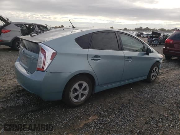 ✅ 2015 Toyota Prius Two • VIN: JTDKN3DU1F1960858 • Lot: 91602775. Listed on Copart with 179,904 mi. Free auction sales archive from the USA and detailed vehicle history report at DreamBid. Image 3.