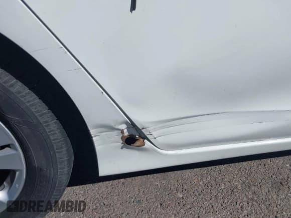 ✅ 2011 Honda Accord SE • VIN: 1HGCP2F67BA011060 • Lot: 43337410. Wystawiony na IAAI z przebiegiem 123 955 mil. Bezpłatny archiwum sprzedaży aukcyjnych z USA i szczegółowy raport historii pojazdu na DreamBid. Zdjęcie 18.