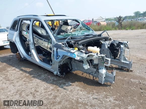 ✅ 2022 Jeep Grand Cherokee Limited • VIN: 1C4RJHBG7N8524591 • Lot: 42884222. Wystawiony na IAAI z przebiegiem Nie podano. Bezpłatny archiwum sprzedaży aukcyjnych z USA i szczegółowy raport historii pojazdu na DreamBid. Zdjęcie 1.