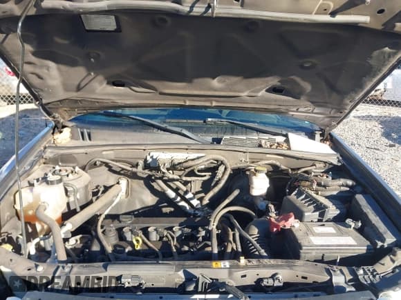 ✅ 2010 Ford Escape XLT • VIN: 1FMCU0D73AKA93302 • Lot: 43467161. Wystawiony na IAAI z przebiegiem 175 301 mil. Bezpłatny archiwum sprzedaży aukcyjnych z USA i szczegółowy raport historii pojazdu na DreamBid. Zdjęcie 10.