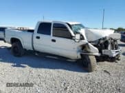 ✅ 2005 Chevrolet Silverado 2500HD LS • VIN: 1GCHK23275F851139 • Lot: 86620585. Wystawiony na Copart z przebiegiem Nie podano. Bezpłatny archiwum sprzedaży aukcyjnych z USA i szczegółowy raport historii pojazdu na DreamBid. Zdjęcie 4.