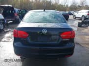✅ 2013 Volkswagen Jetta SEL • VIN: 3VWLX7AJ0DM369112 • Lot: 43689452. Wystawiony na IAAI z przebiegiem 206 668 mil. Bezpłatny archiwum sprzedaży aukcyjnych z USA i szczegółowy raport historii pojazdu na DreamBid. Zdjęcie 16.