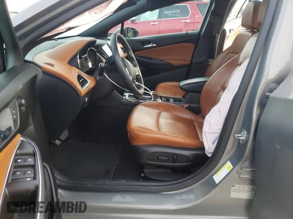 2017 Chevrolet Cruze Premier z VIN 1G1BF5SM4H7234609, wystawiony jako Copart lot #72077702 z przebiegiem 139 650 mil mil oraz . Historia ofert i sprzedaży dostępna na DreamBid. Obrazek 7.