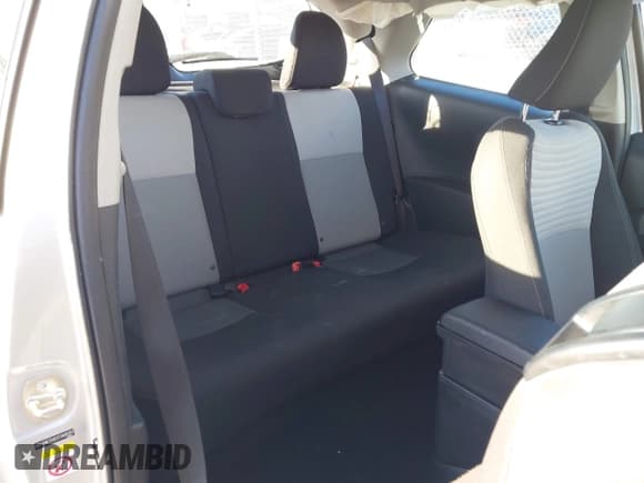 ✅ 2018 Toyota Yaris L • VIN: VNKJTUD37JA091357 • Lot: 43663317. Listed on IAAI with 94,241 mi. Free auction sales archive from the USA and detailed vehicle history report at DreamBid. Image 8.