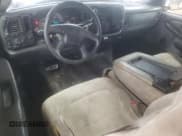 ✅ 2003 Chevrolet Silverado 2500HD LS • VIN: 1GCHC29U33E188273 • Лот: 67840875. Опубликован ранее на Copart с пробегом 248 529 миль. Бесплатный доступ к архиву аукционных продаж из США и подробный отчёт об истории автомобиля на DreamBid. Изображение 8.