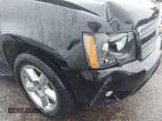 ✅ 2014 Chevrolet Suburban LTZ • VIN: 1GNSKKE76ER175531 • Lot: 43047854. Wystawiony na IAAI z przebiegiem 264 319 mil. Bezpłatny archiwum sprzedaży aukcyjnych z USA i szczegółowy raport historii pojazdu na DreamBid. Zdjęcie 6.