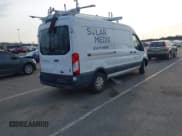 ✅ 2018 Ford Transit • VIN: 1FTYE2CM5JKA08955 • Lot: 41784665. Wystawiony na IAAI z przebiegiem 171 357 mil. Bezpłatny archiwum sprzedaży aukcyjnych z USA i szczegółowy raport historii pojazdu na DreamBid. Zdjęcie 4.