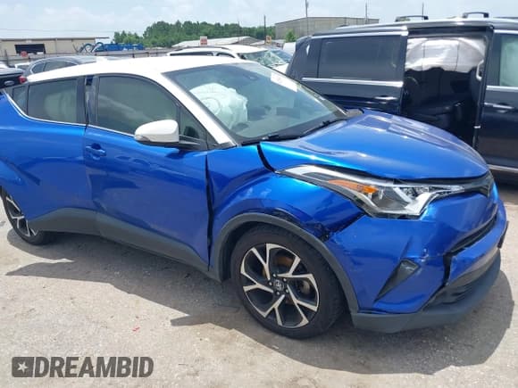 ✅ 2019 Toyota C-HR XLE • VIN: JTNKHMBXXK1020459 • Lot: 42538907. Wystawiony na IAAI z przebiegiem 177 247 mil. Bezpłatny archiwum sprzedaży aukcyjnych z USA i szczegółowy raport historii pojazdu na DreamBid. Zdjęcie 1.