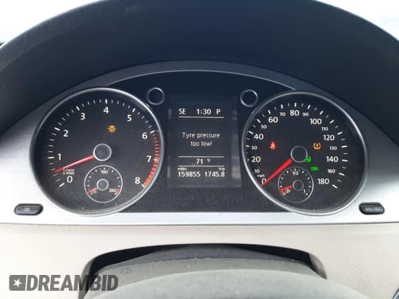 ✅ 2009 Volkswagen CC 4Motion • VIN: WVWGU73CX9E552848 • Lot: 78878774. Wystawiony na Copart z przebiegiem 159 855 mil. Bezpłatny archiwum sprzedaży aukcyjnych z USA i szczegółowy raport historii pojazdu na DreamBid. Zdjęcie 9.