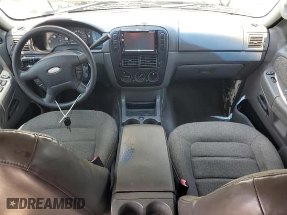 ✅ 2005 Ford Explorer XLS • VIN: 1FMZU62K65UB20376 • Lot: 63656195. Listed on Copart with 170,219 mi. Free auction sales archive from the USA and detailed vehicle history report at DreamBid. Image 8.