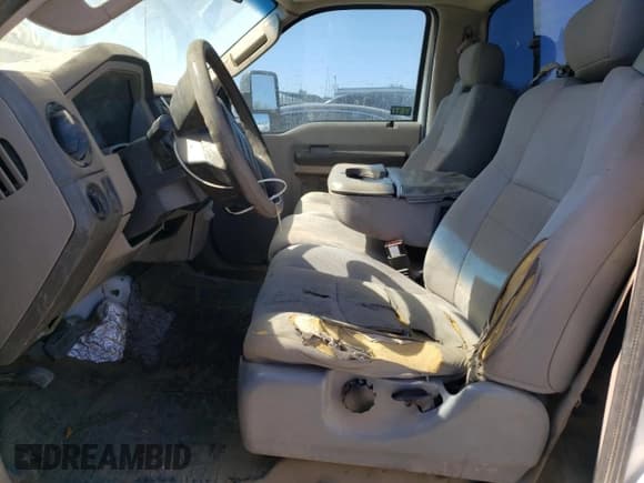 ✅ 2008 Ford F-250 • VIN: 1FTSF20RX8ED58030 • Лот: 74563714. Опубликован ранее на Copart с пробегом 278 531 миль. Бесплатный доступ к архиву аукционных продаж из США и подробный отчёт об истории автомобиля на DreamBid. Изображение 7.