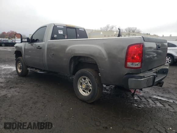 ✅ 2007 Chevrolet Silverado 2500HD 1LT • VIN: 1GCHK24K47E548472 • Lot: 92018835. Wystawiony na Copart z przebiegiem 87 946 mil. Bezpłatny archiwum sprzedaży aukcyjnych z USA i szczegółowy raport historii pojazdu na DreamBid. Zdjęcie 2.