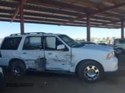 ✅ 2006 Lincoln Navigator Luxury • VIN: 5LMFU27556LJ16614 • Lot: 42565473. Wystawiony na IAAI z przebiegiem 222 112 mil. Bezpłatny archiwum sprzedaży aukcyjnych z USA i szczegółowy raport historii pojazdu na DreamBid. Zdjęcie 13.