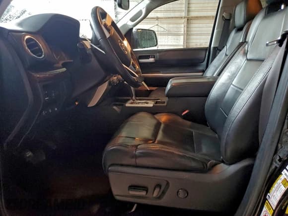 ✅ 2017 Toyota Tundra Limited • VIN: 5TFHY5F12HX626841 • Lot: 94990805. Listed on Copart with 143,937 mi. Free auction sales archive from the USA and detailed vehicle history report at DreamBid. Image 7.