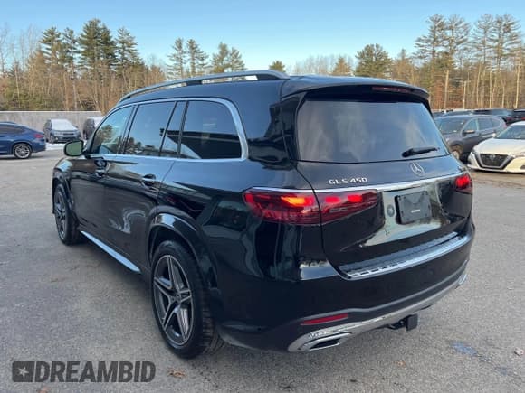 ✅ 2024 Mercedes-Benz GLS 450 • VIN: 4JGFF5KE4RB100324 • Lot: 43882662. Wystawiony na IAAI z przebiegiem 85 365 mil. Bezpłatny archiwum sprzedaży aukcyjnych z USA i szczegółowy raport historii pojazdu na DreamBid. Zdjęcie 3.