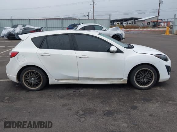 ✅ 2010 Mazda 3 S Grand Touring • VIN: JM1BL1H63A1164532 • Lot: 43496428. Listed on IAAI with 110,418 mi. Free auction sales archive from the USA and detailed vehicle history report at DreamBid. Image 14.