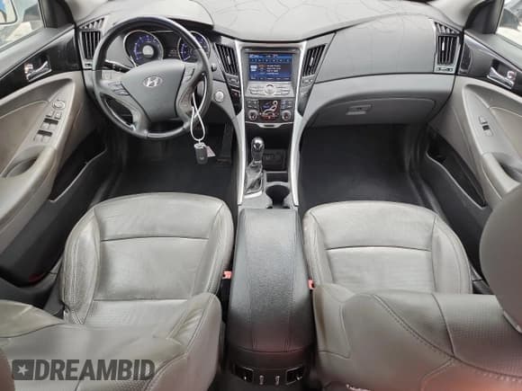 ✅ 2013 Hyundai Sonata SE • VIN: 5NPEC4AC1DH622239 • Lot: 90499155. Listed on Copart with 127,569 mi. Free auction sales archive from the USA and detailed vehicle history report at DreamBid. Image 8.