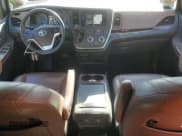 ✅ 2017 Toyota Sienna XLE • VIN: 5TDDZ3DC3HS154952 • Лот: 89538615. Опубликован ранее на Copart с пробегом 73 069 миль. Бесплатный доступ к архиву аукционных продаж из США и подробный отчёт об истории автомобиля на DreamBid. Изображение 8.