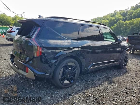 ✅ 2024 Kia EV9 GT-Line • VIN: KNDAEFS5XR6020316 • Lot: 95742235. Wystawiony na Copart z przebiegiem 17 147 mil. Bezpłatny archiwum sprzedaży aukcyjnych z USA i szczegółowy raport historii pojazdu na DreamBid. Zdjęcie 3.