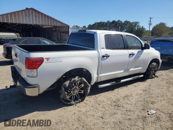 ✅ 2012 Toyota Tundra • VIN: 5TFEM5F15CX043106 • Lot: 92071645. Wystawiony na Copart z przebiegiem 198 975 mil. Bezpłatny archiwum sprzedaży aukcyjnych z USA i szczegółowy raport historii pojazdu na DreamBid. Zdjęcie 3.