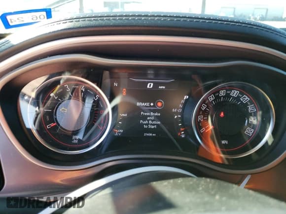 ✅ 2022 Dodge Challenger R/T Scat Pack Widebody • VIN: 2C3CDZFJ6NH164446 • Lot: 72323342. Wystawiony na Copart z przebiegiem 21 608 mil. Bezpłatny archiwum sprzedaży aukcyjnych z USA i szczegółowy raport historii pojazdu na DreamBid. Zdjęcie 9.