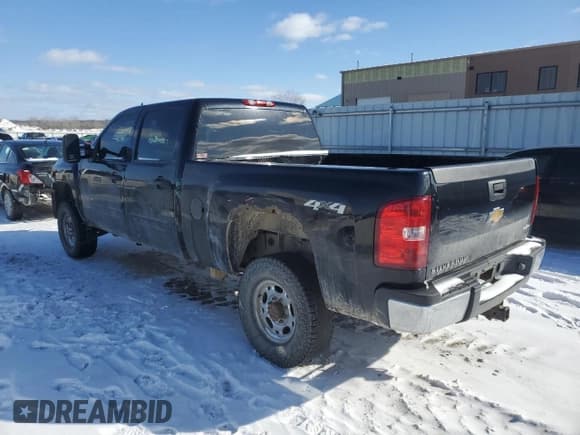 ✅ 2009 Chevrolet Silverado 2500HD LT • VIN: 1GCHK53679F175673 • Lot: 45703225. Listed on Copart with 262,834 mi. Free auction sales archive from the USA and detailed vehicle history report at DreamBid. Image 2.