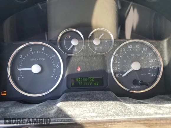 ✅ 2005 Mercury Montego Luxury • VIN: 1MEFM40135G600734 • Лот: 75420854. Опубликован ранее на Copart с пробегом 111 969 миль. Бесплатный доступ к архиву аукционных продаж из США и подробный отчёт об истории автомобиля на DreamBid. Изображение 9.