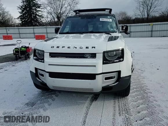 ✅ 2022 Land Rover Defender S • VIN: SALEJERX5N2078150 • Lot: 86412374. Listed on Copart with 33,768 mi. Free auction sales archive from the USA and detailed vehicle history report at DreamBid. Image 12.