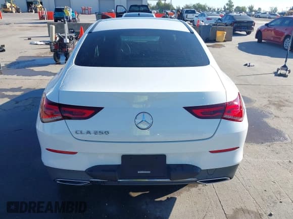 ✅ 2021 Mercedes-Benz CLA 250 • VIN: W1K5J4GB4MN167686 • Lot: 43385131. Listed on IAAI with 49,284 mi. Free auction sales archive from the USA and detailed vehicle history report at DreamBid. Image 17.