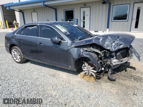✅ 2019 Audi A4 Premium Plus • VIN: WAUHMAF40KN001899 • Lot: 59761795. Listed on Copart with Not provided. Free auction sales archive from the USA and detailed vehicle history report at DreamBid. Image 4.