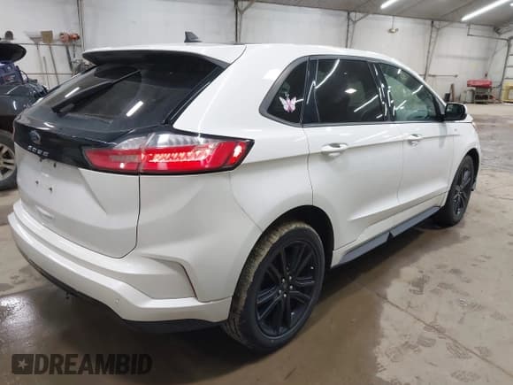 ✅ 2022 Ford Edge SEL • VIN: 2FMPK4J96NBA59780 • Lot: 41940804. Wystawiony na IAAI z przebiegiem 77 325 mil. Bezpłatny archiwum sprzedaży aukcyjnych z USA i szczegółowy raport historii pojazdu na DreamBid. Zdjęcie 4.
