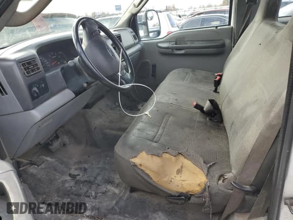 ✅ 2004 Ford F-250 XL • VIN: 1FTNX20L64EE00970 • Lot: 81579374. Listed on Copart with Not provided. Free auction sales archive from the USA and detailed vehicle history report at DreamBid. Image 7.