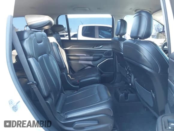 ✅ 2021 Jeep Grand Cherokee Limited • VIN: 1C4RJJBG1M8193139 • Лот: 43421897. Опубликован ранее на IAAI с пробегом 66 337 миль. Бесплатный доступ к архиву аукционных продаж из США и подробный отчёт об истории автомобиля на DreamBid. Изображение 8.