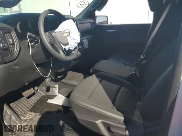 ✅ 2024 Chevrolet Silverado 1500 • VIN: 1GB0WLE73RF410425 • Лот: 46375525. Опубликован ранее на Copart с пробегом 5 847 миль. Бесплатный доступ к архиву аукционных продаж из США и подробный отчёт об истории автомобиля на DreamBid. Изображение 7.