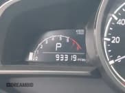 ✅ 2018 Mazda 3 Touring • VIN: 3MZBN1L32JM163007 • Lot: 42971840. Wystawiony na IAAI z przebiegiem 93 319 mil. Bezpłatny archiwum sprzedaży aukcyjnych z USA i szczegółowy raport historii pojazdu na DreamBid. Zdjęcie 15.