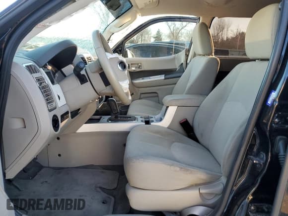 ✅ 2010 Mercury Mariner • VIN: 4M2CN8BG2AKJ19773 • Lot: 88138555. Listed on Copart with Not provided. Free auction sales archive from the USA and detailed vehicle history report at DreamBid. Image 7.