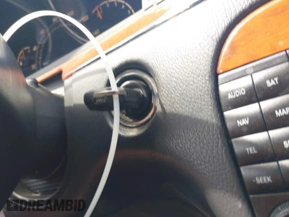 ✅ 2006 Mercedes-Benz S 350 • VIN: WDBNF67J56A477191 • Lot: 42496563. Wystawiony na IAAI z przebiegiem 193 897 mil. Bezpłatny archiwum sprzedaży aukcyjnych z USA i szczegółowy raport historii pojazdu na DreamBid. Zdjęcie 11.