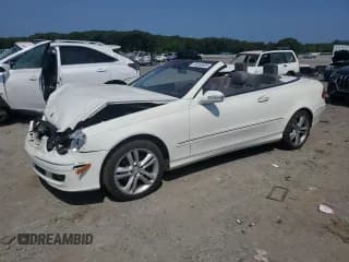 ✅ 2007 Mercedes-Benz CLK 350 • VIN: WDBTK56FX7T084013 • Lot: 68350685. Wystawiony na Copart z przebiegiem 129 501 mil. Bezpłatny archiwum sprzedaży aukcyjnych z USA i szczegółowy raport historii pojazdu na DreamBid. Zdjęcie 1.